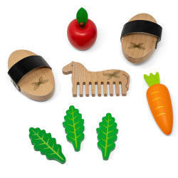 Accessoires de pansage en bois et friandises pour hobby horse