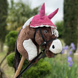 Hobby Horse Pie Mustang avec licol, longe et bonnet Rose