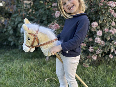 Hobby Horse avec roulette pour jeunes enfants – Hobby Horse Land