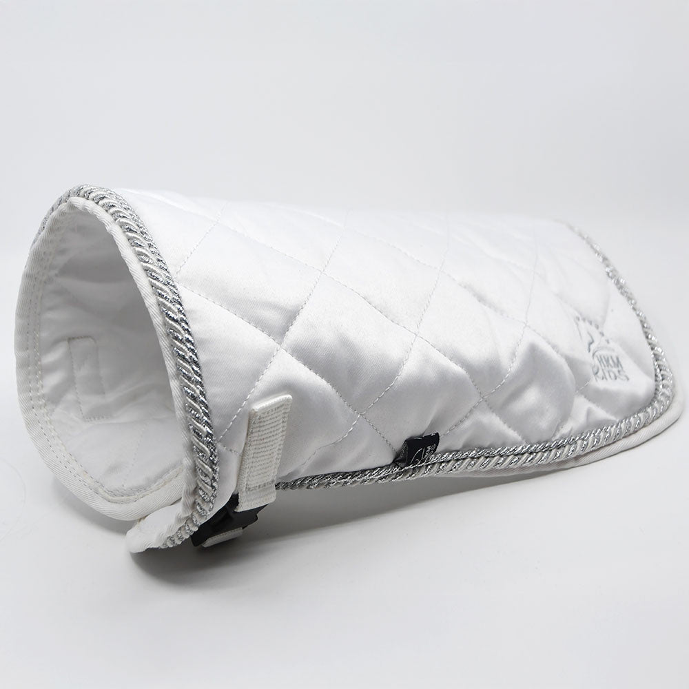 Couverture et Bonnet blanc et argenté pour hobby horse