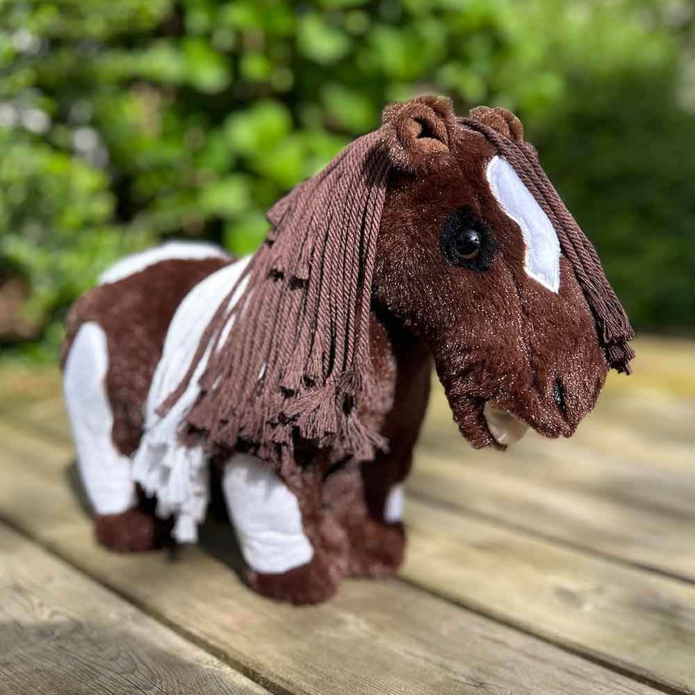 Cheval poney en peluche Pie bai - HKM