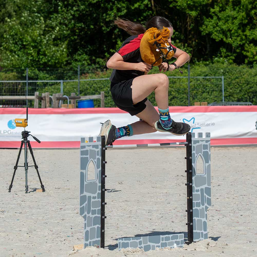 Obstacle et sous bassement Castle Rock pour Hobby Horsing Jump