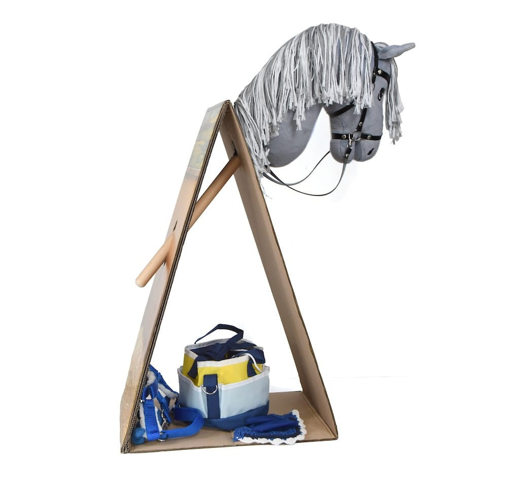 Box en carton pour Hobby Horse  – Crée ta propre mini écurie à la maison