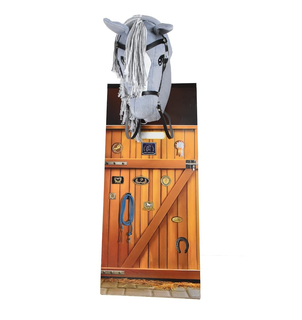 Box en carton pour Hobby Horse  – Crée ta propre mini écurie à la maison