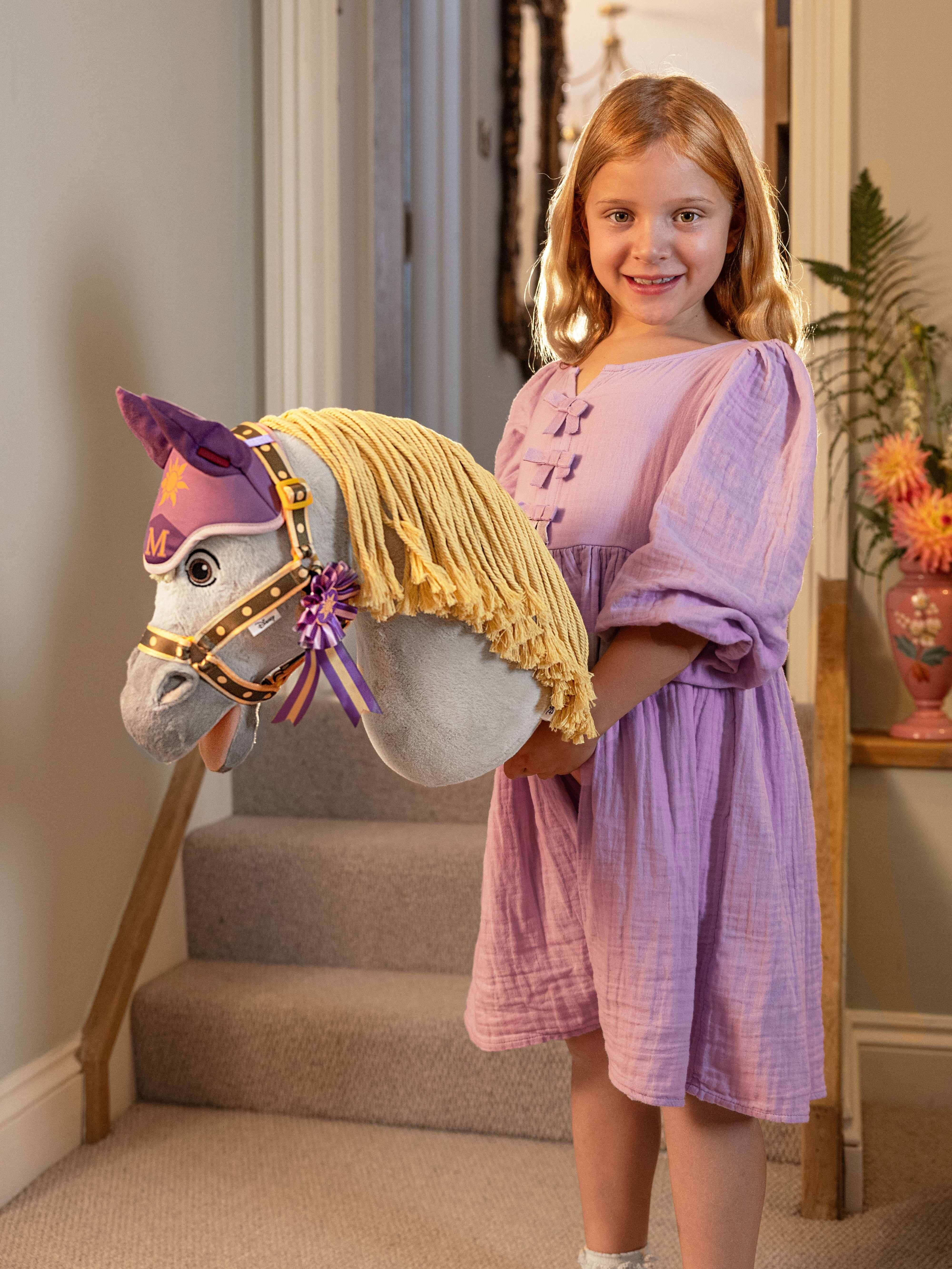 Disney Hobby Horse Maximus - LeMieux