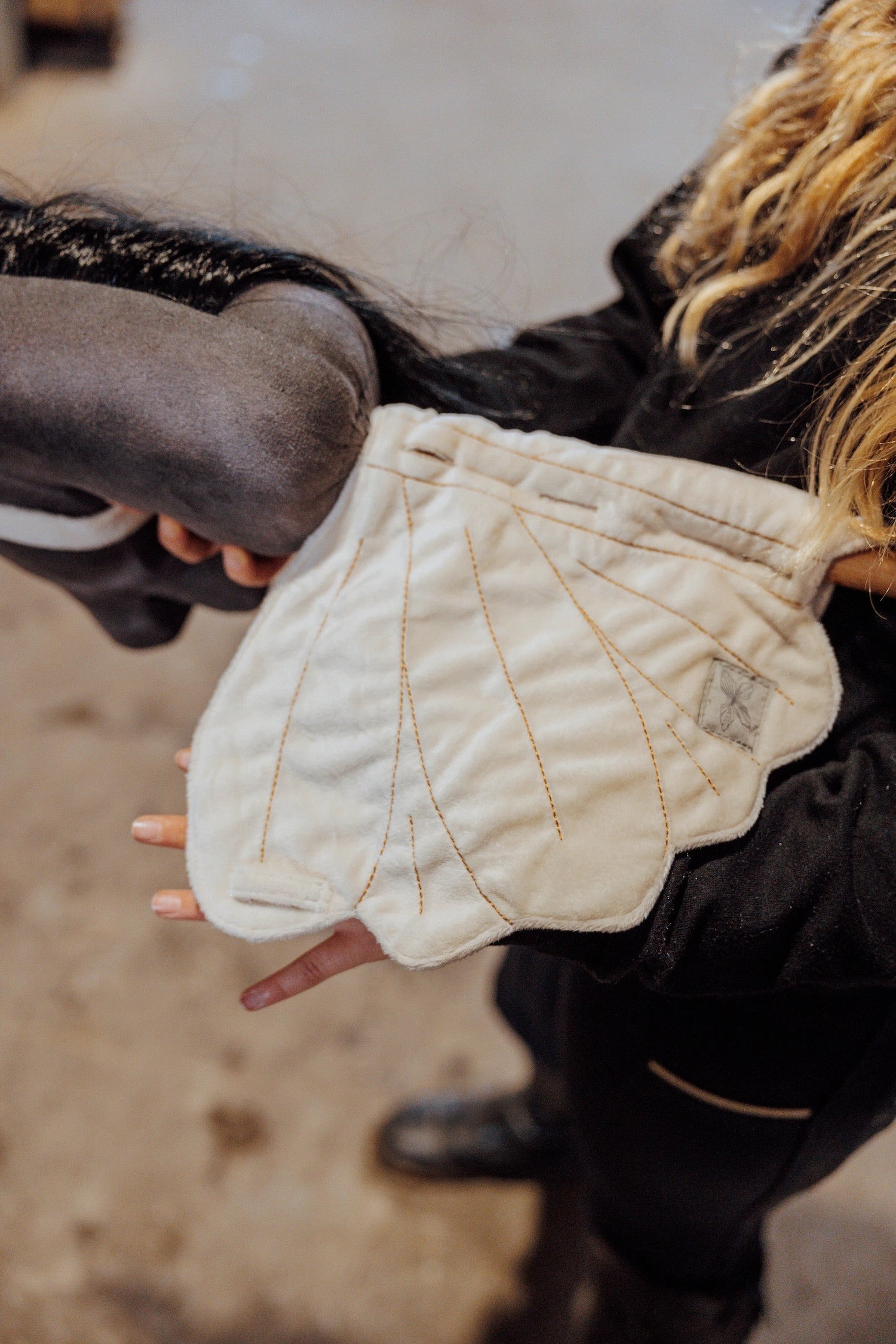 Saddle pad and bonnet cream By Astrup