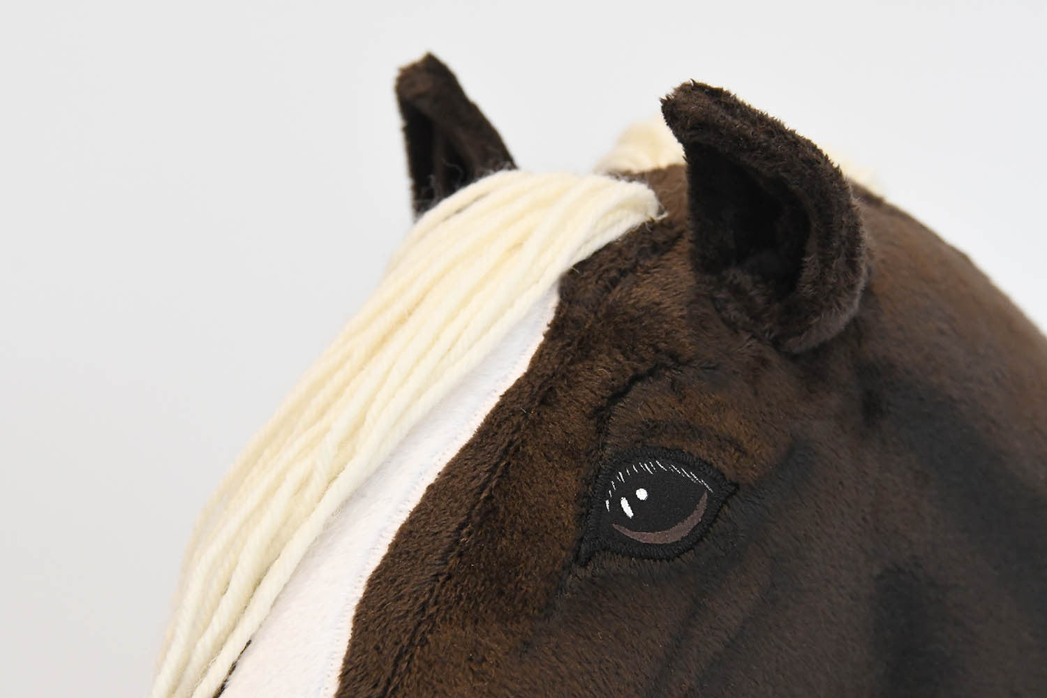 Hobby Horse Alezan crins lavés Flicka Taille M